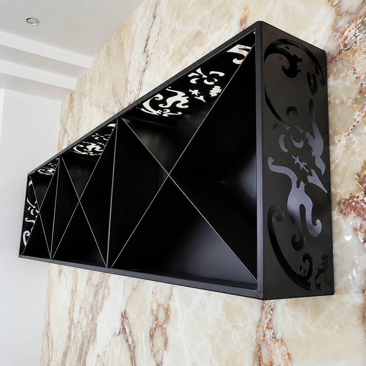 Cava de Vinos de Pared en Metal Negro — Darioscustom
